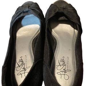 Life Stride black linen pep toe wedges.